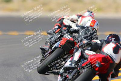 media/Oct-08-2022-SoCal Trackdays (Sat) [[1fc3beec89]]/Turn 11 Backside (1145am)/